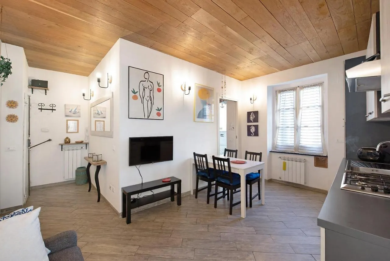 La Casa Del Sole Nel Borgo Apartman Genova