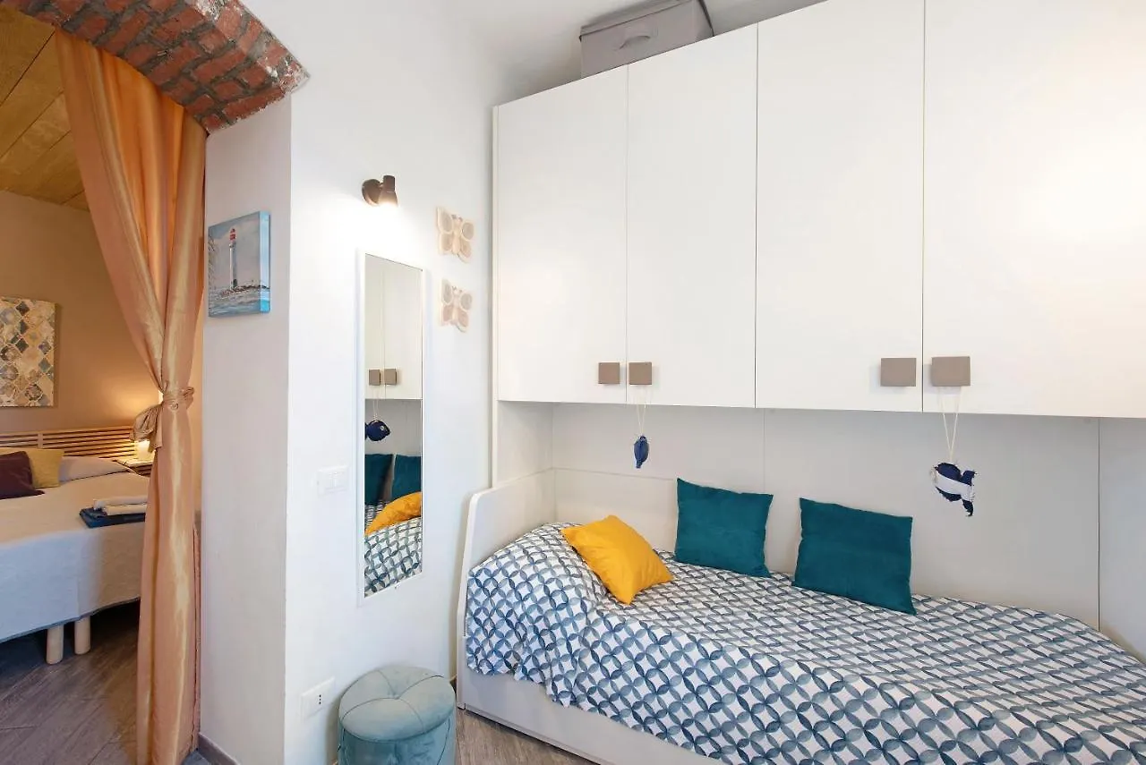 La Casa Del Sole Nel Borgo Apartman Genova